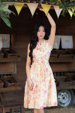 Đầm tơ in hoa dáng xòe phối nút