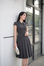 Đầm công sở dáng xòe xếp ly phối nút