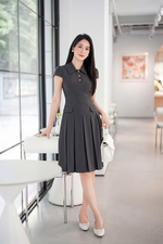 Đầm công sở dáng xòe xếp ly phối nút