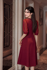 Đầm đỏ dáng xòe tay lỡ cổ đính nơ