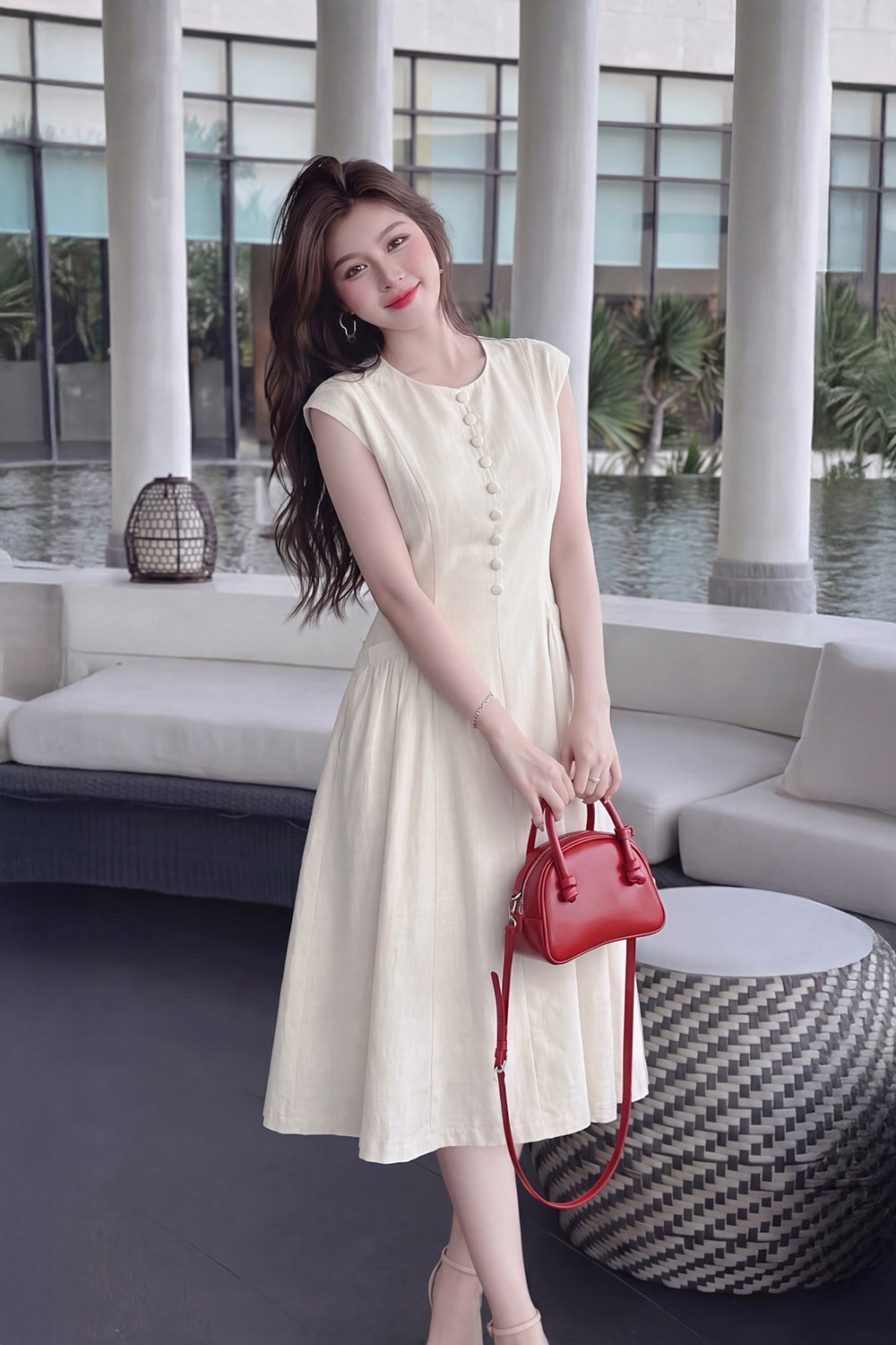 Đầm linen sát nách dáng dài phối nút