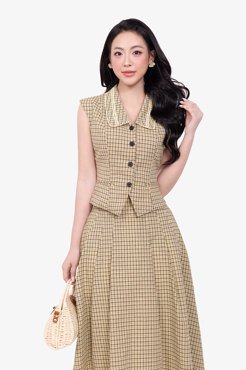 Áo gile caro cổ sen viền đăng ten