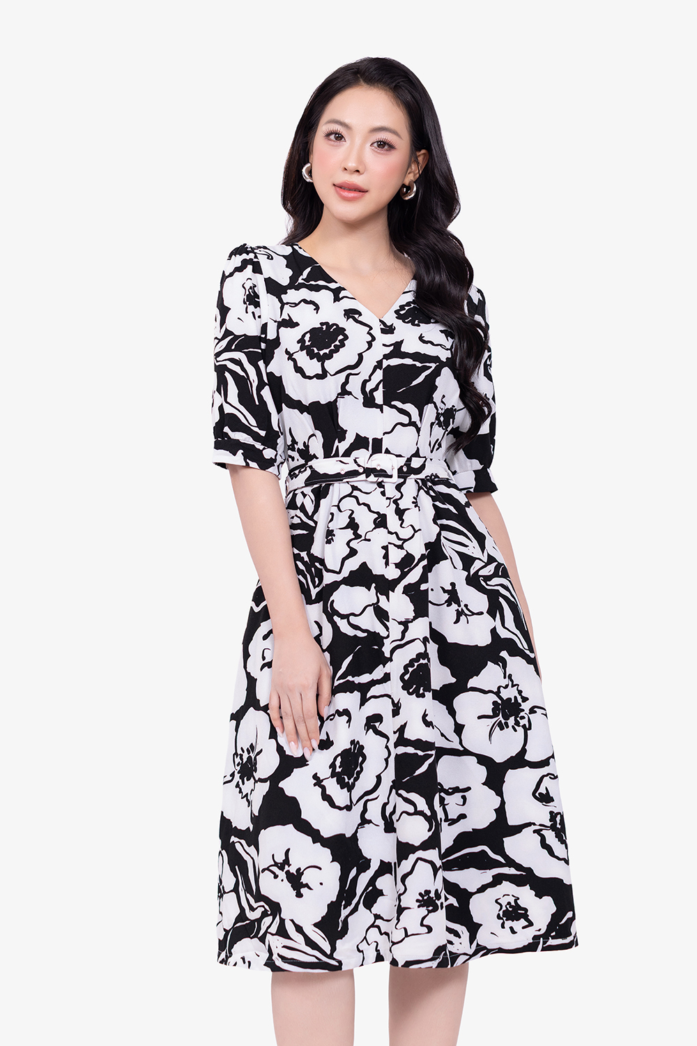 Đầm hoa dáng xòe cổ V kèm belt