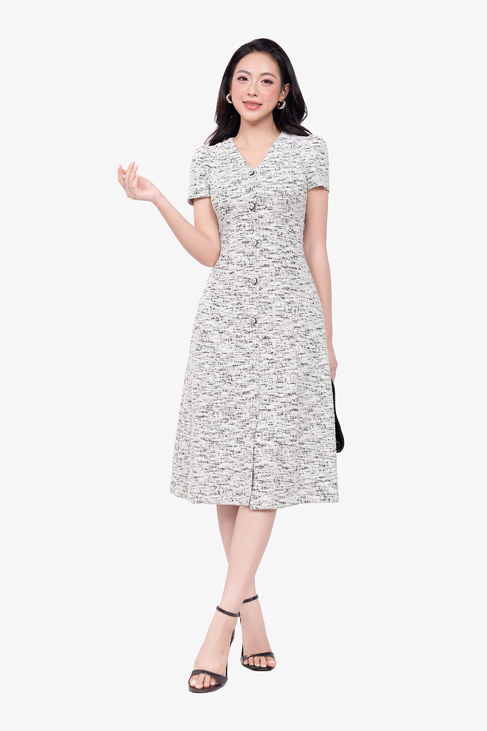 Đầm tweed cổ V dáng A đính nút