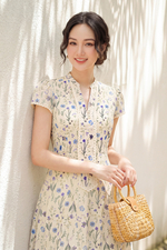 Đầm hoa nhí cổ V dáng xòe ngắn