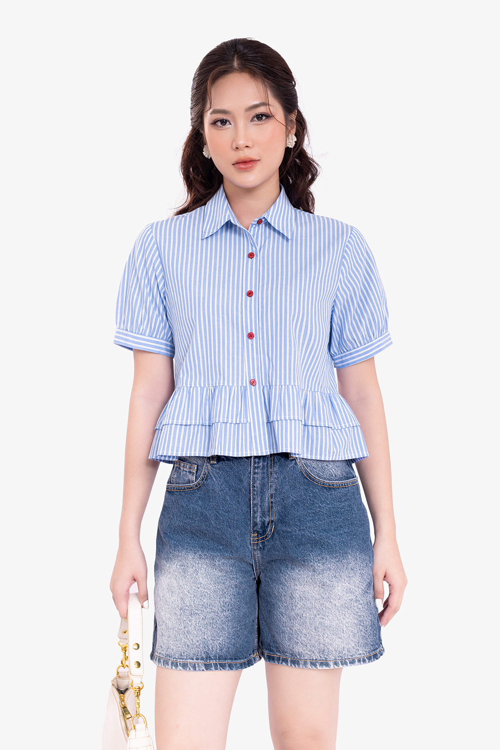Áo sơ mi sọc trắng xanh dáng baby doll