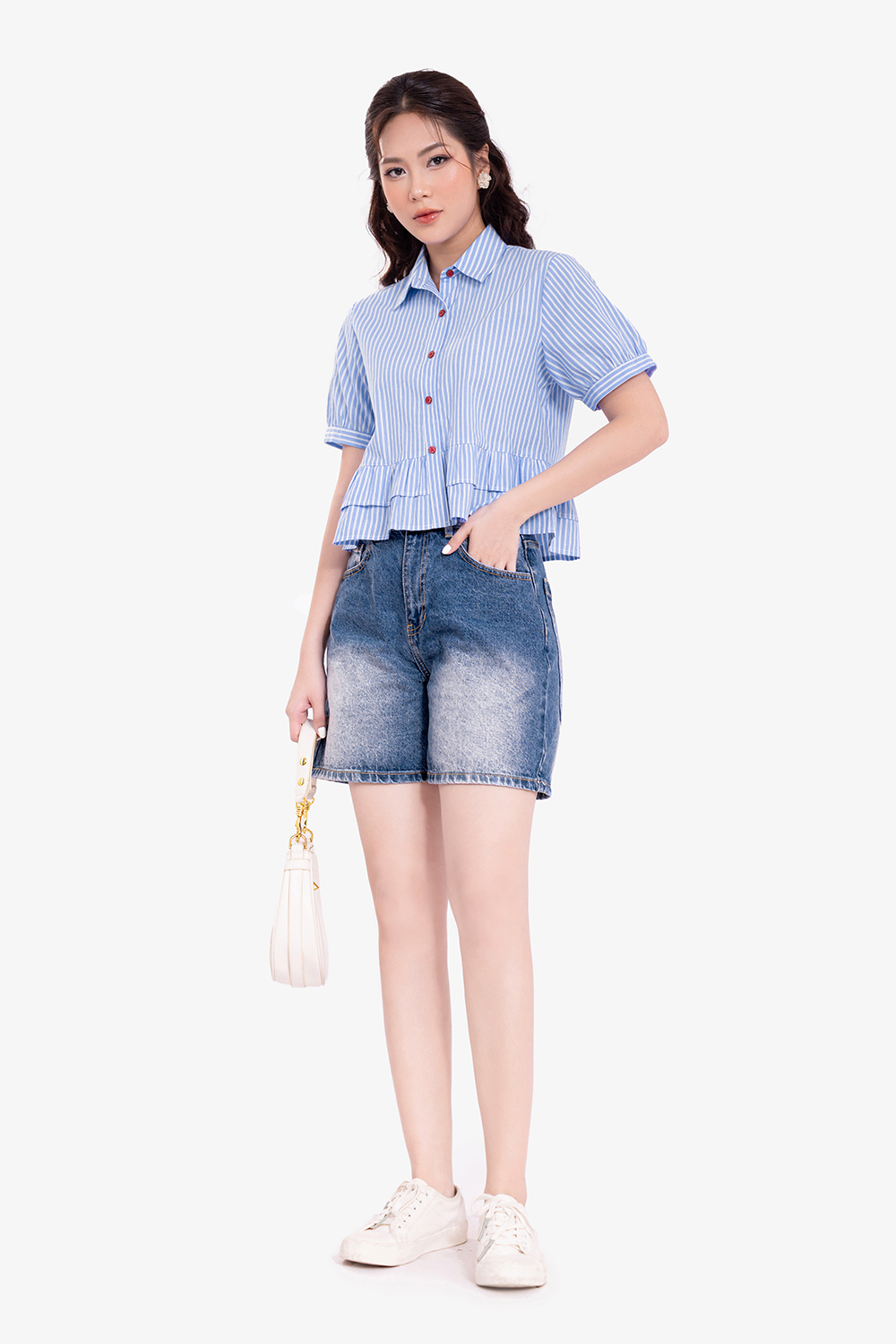 Áo sơ mi sọc trắng xanh dáng baby doll