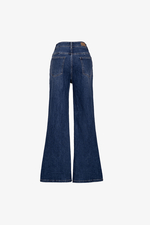 Quần jeans dài ống loe nhẹ