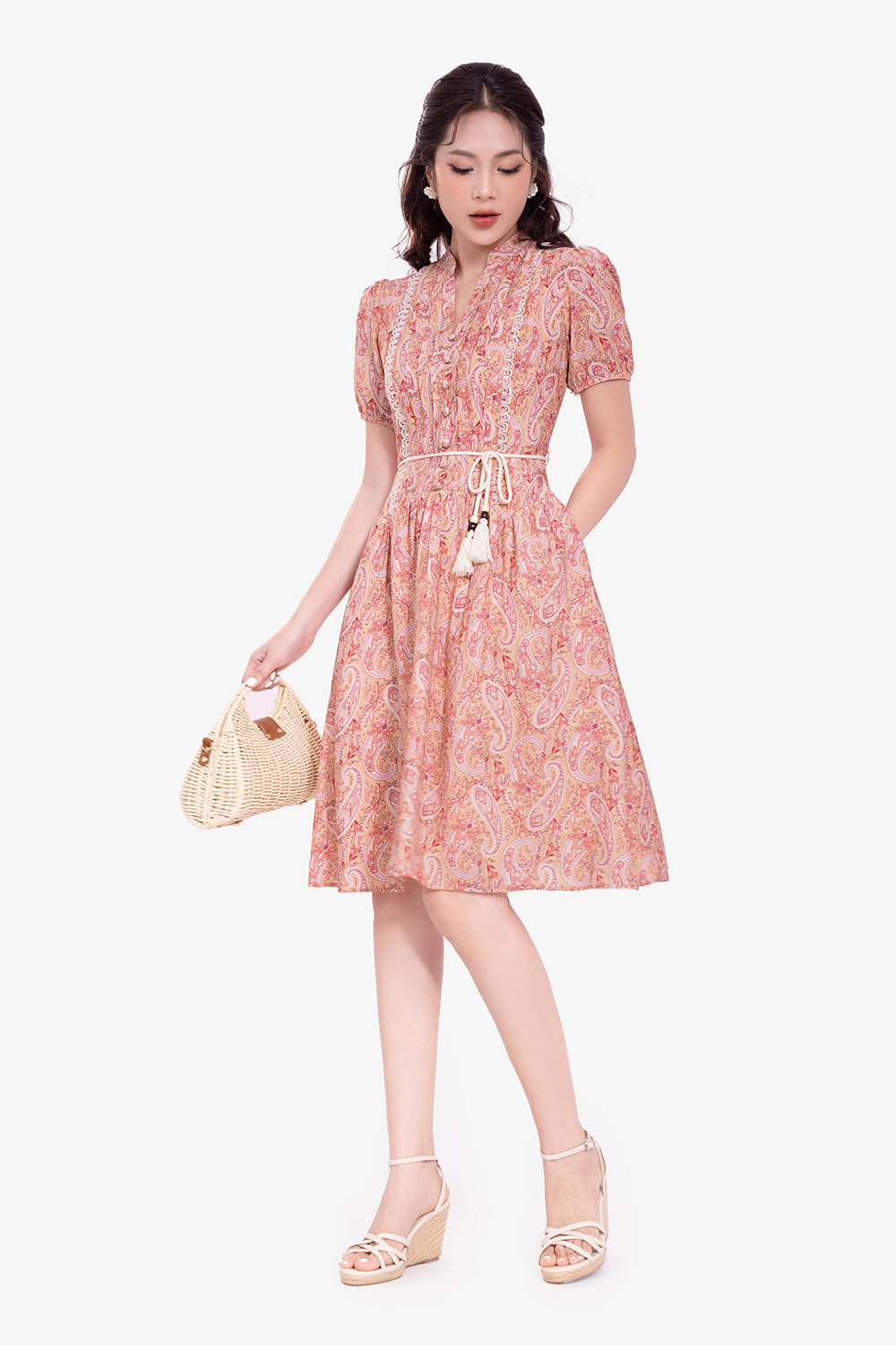 Đầm xòe cổ trụ họa tiết paisley