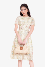Đầm xô thêu hoa pastel dáng xòe cổ tròn