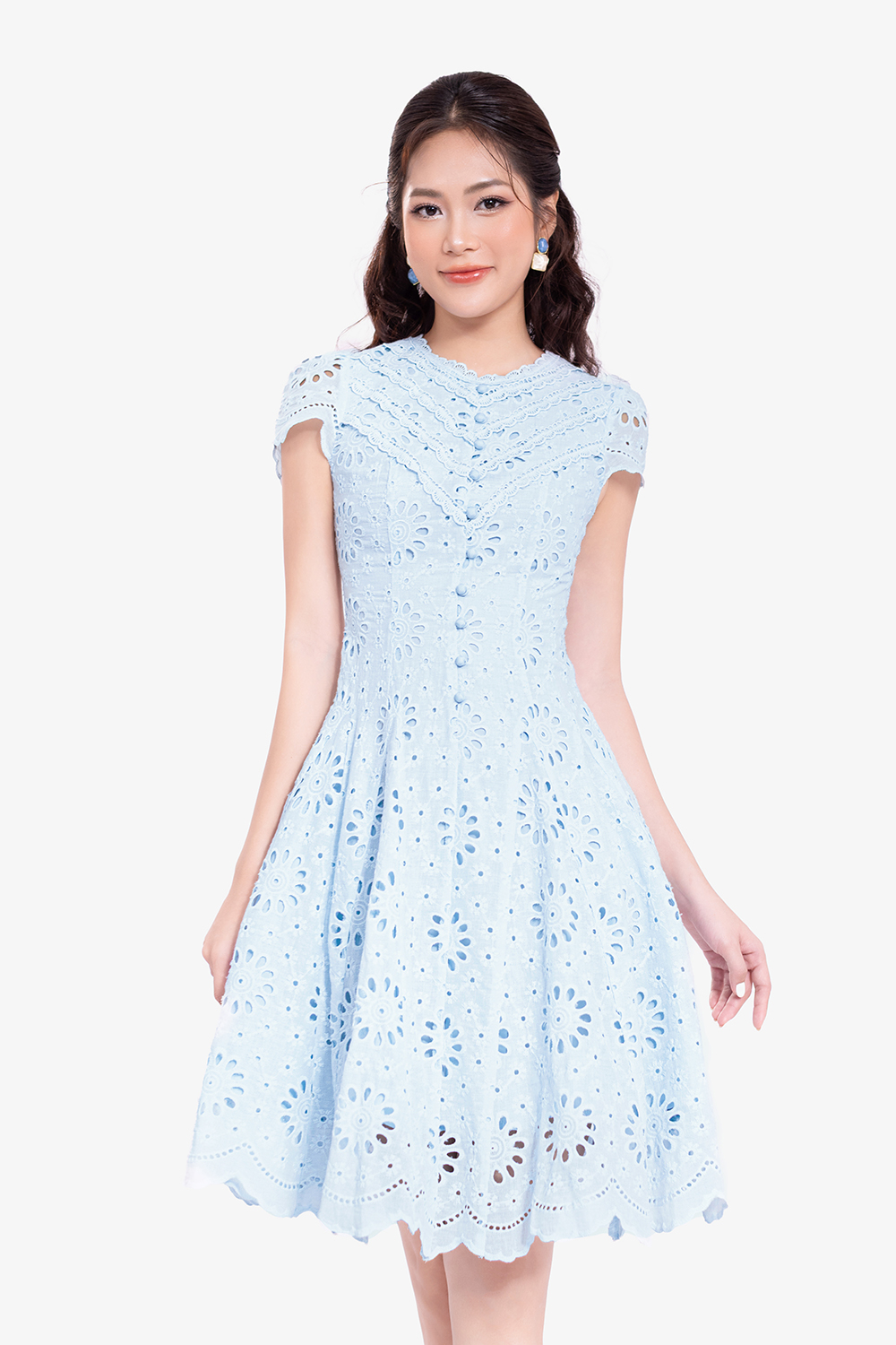 Đầm xô thêu hoa dáng xòe màu xanh pastel
