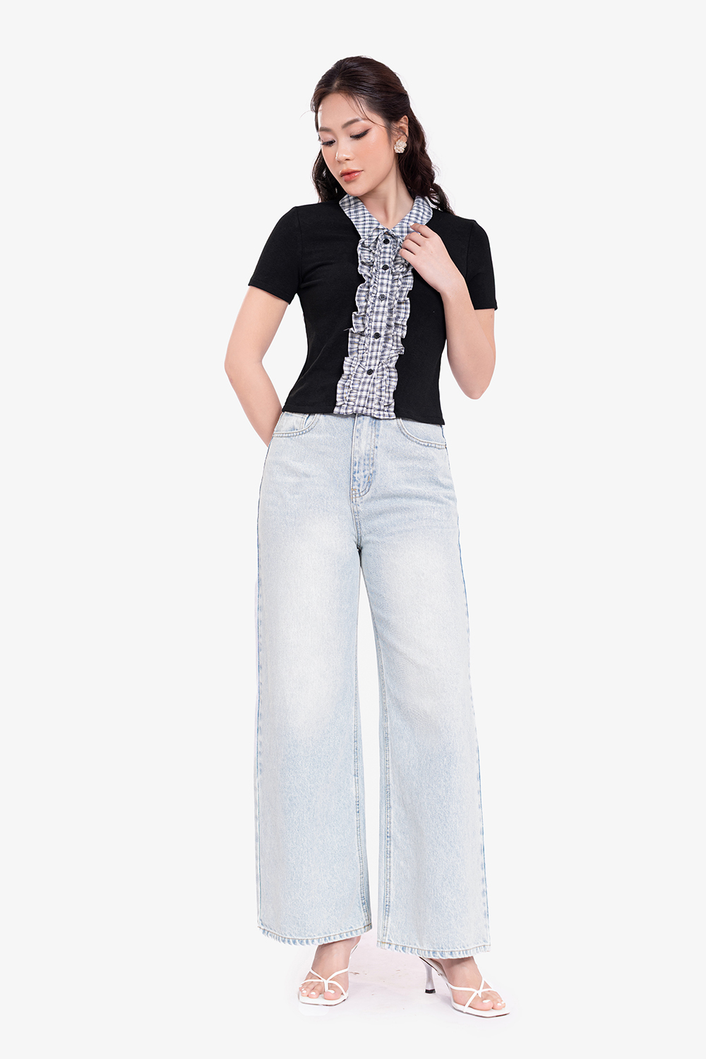 Quần jean ống suông cạp cao