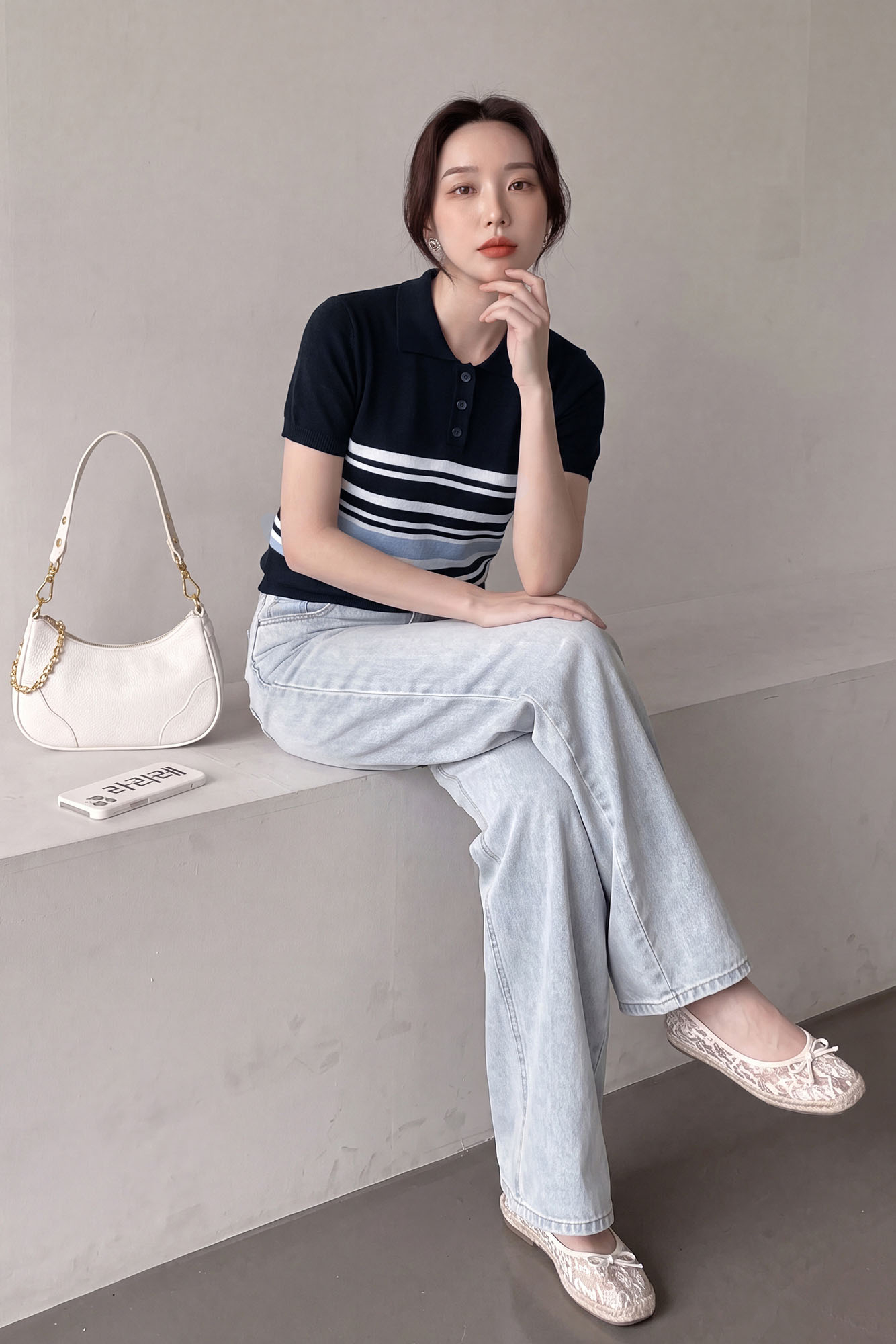 Áo len dệt kim xanh đen phối sọc cổ polo