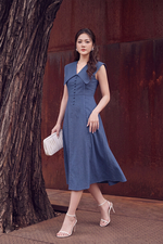Đầm linen dáng xòe cổ thủy thủ bản lớn