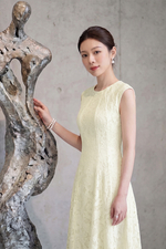 Đầm ren dự tiệc sát nách dáng dài