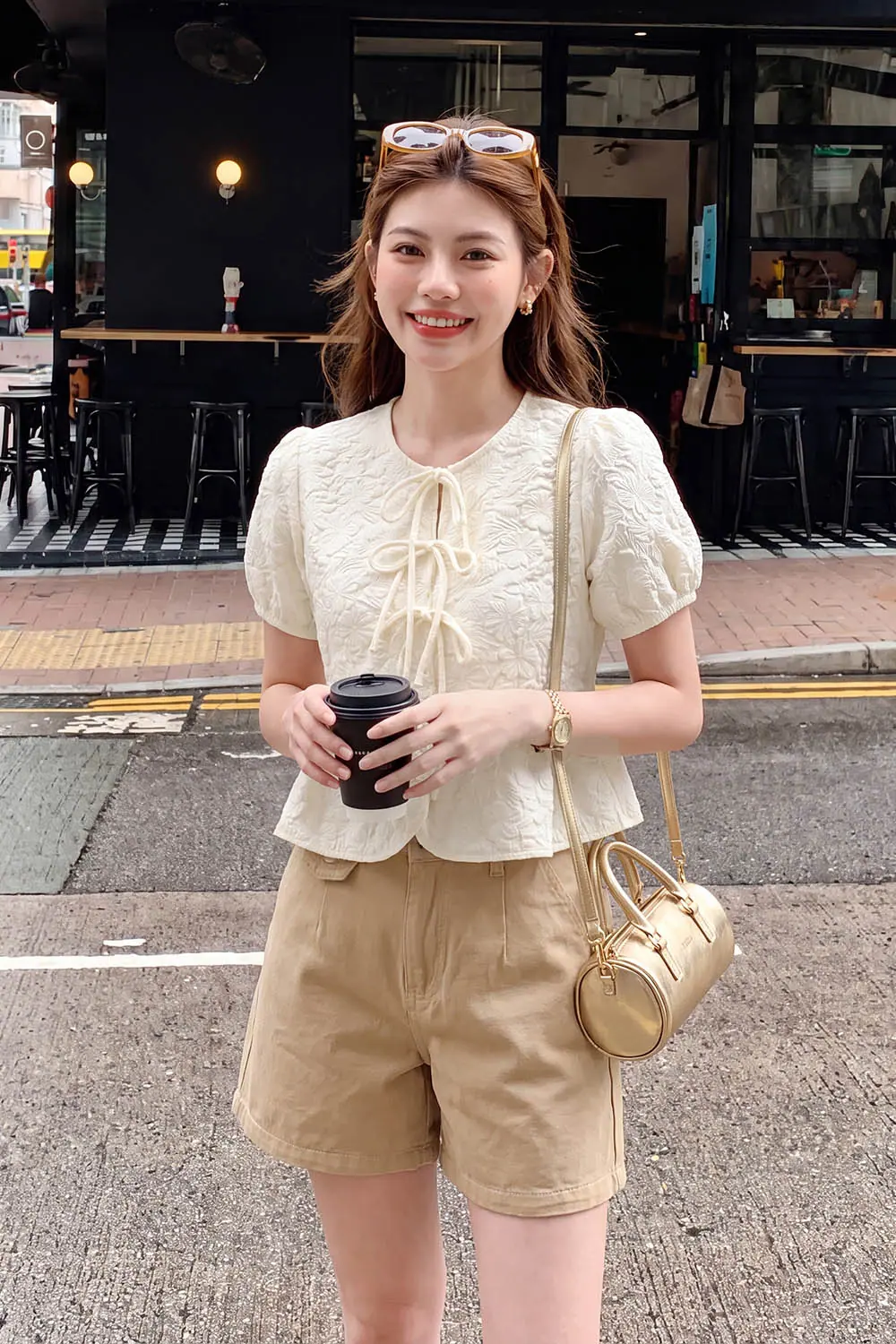 Quần short jean nữ cạp cao màu be