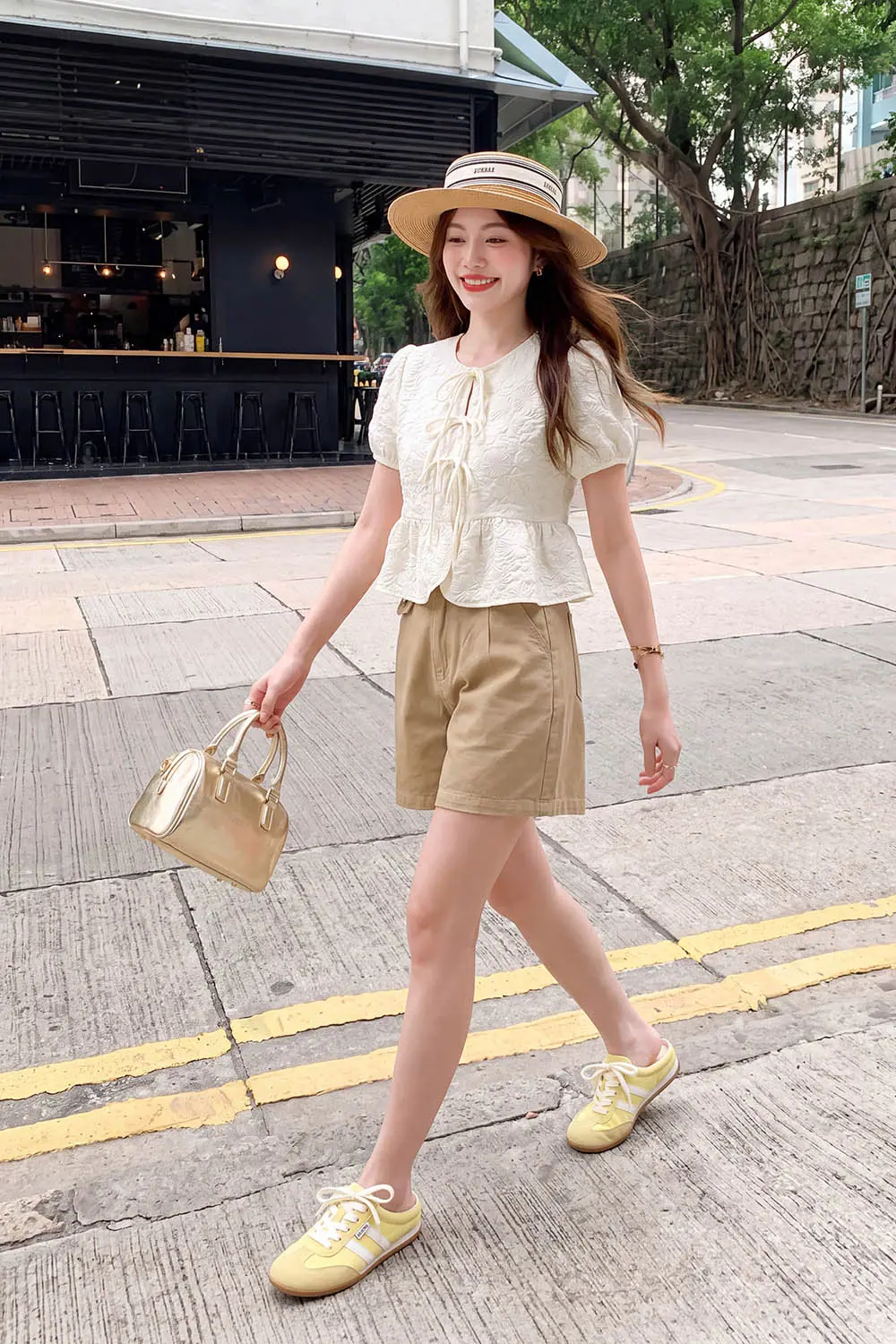 Quần short jean nữ cạp cao màu be