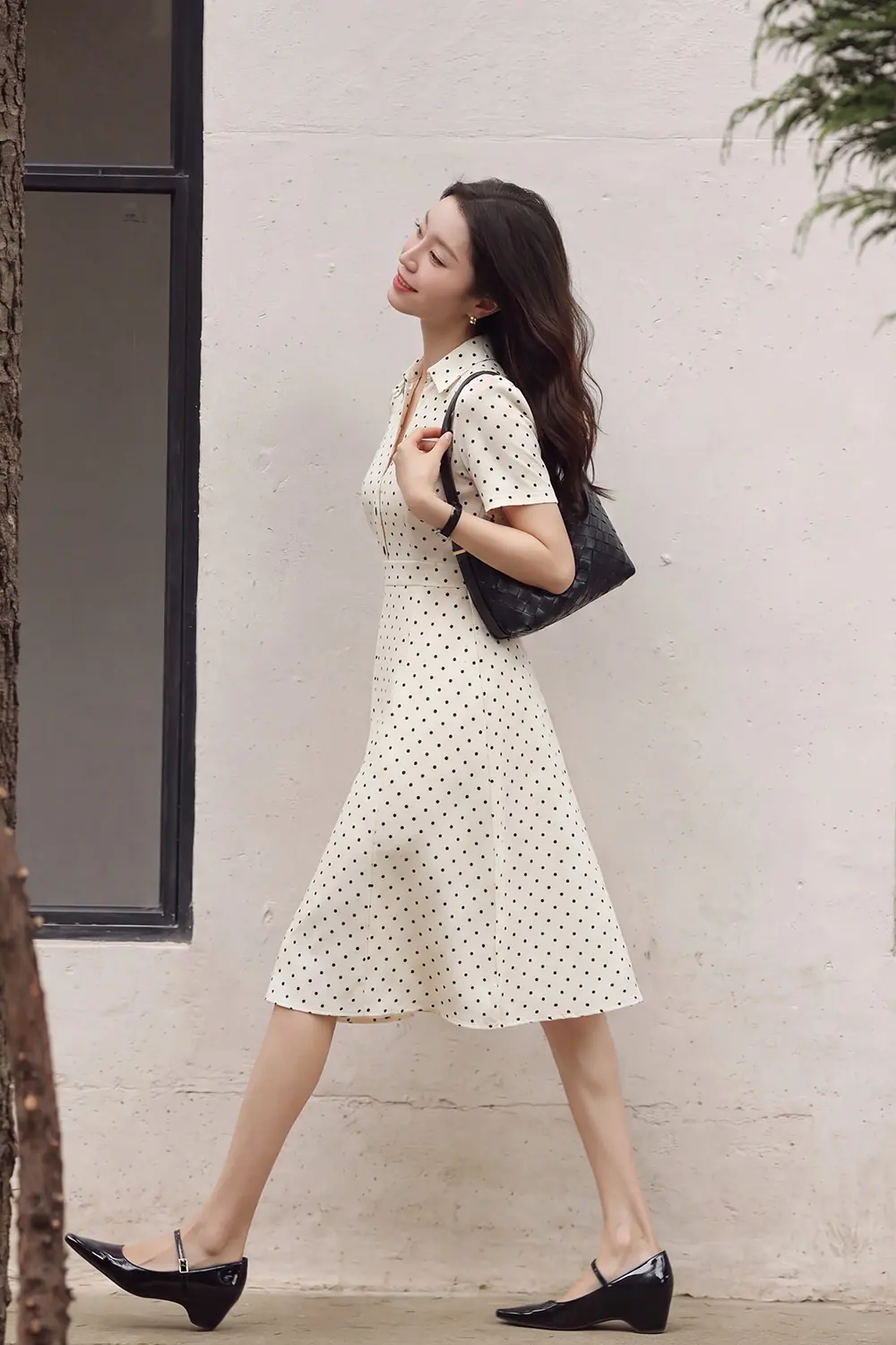 Đầm chấm bi dáng xòe cổ sơ mi