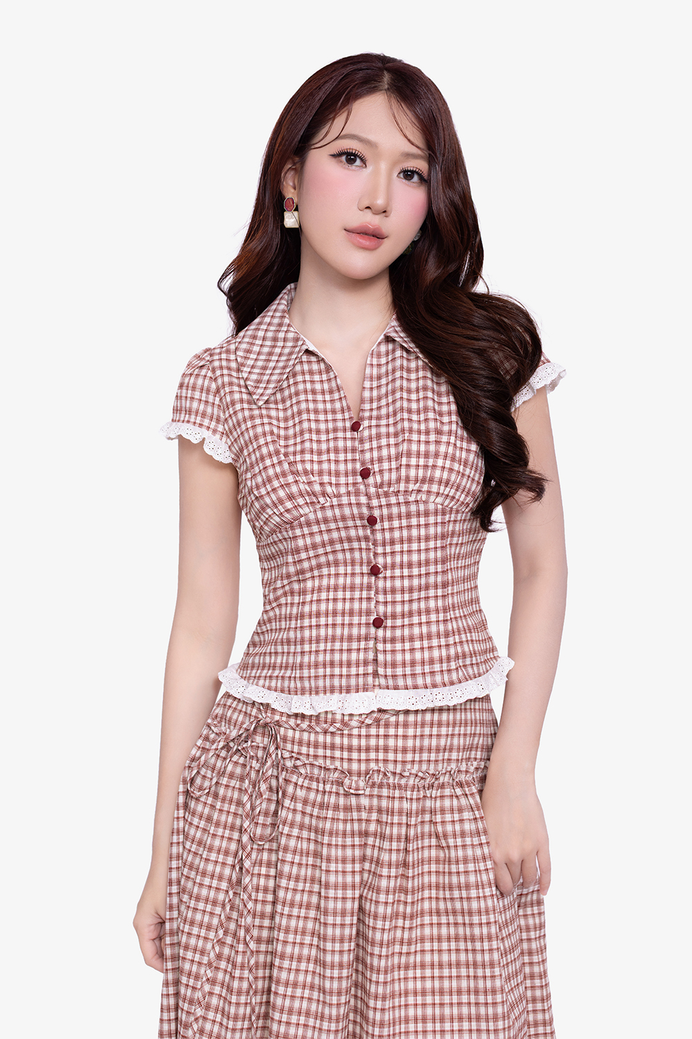 Áo kiểu nữ họa tiết caro viền ren