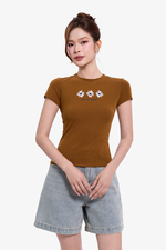 Áo thun ôm tay ngắn cố tròn in hoa