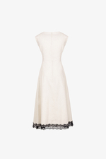 Đầm linen dáng xòe dài cổ V phối ren