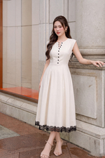 Đầm linen dáng xòe dài cổ V phối ren