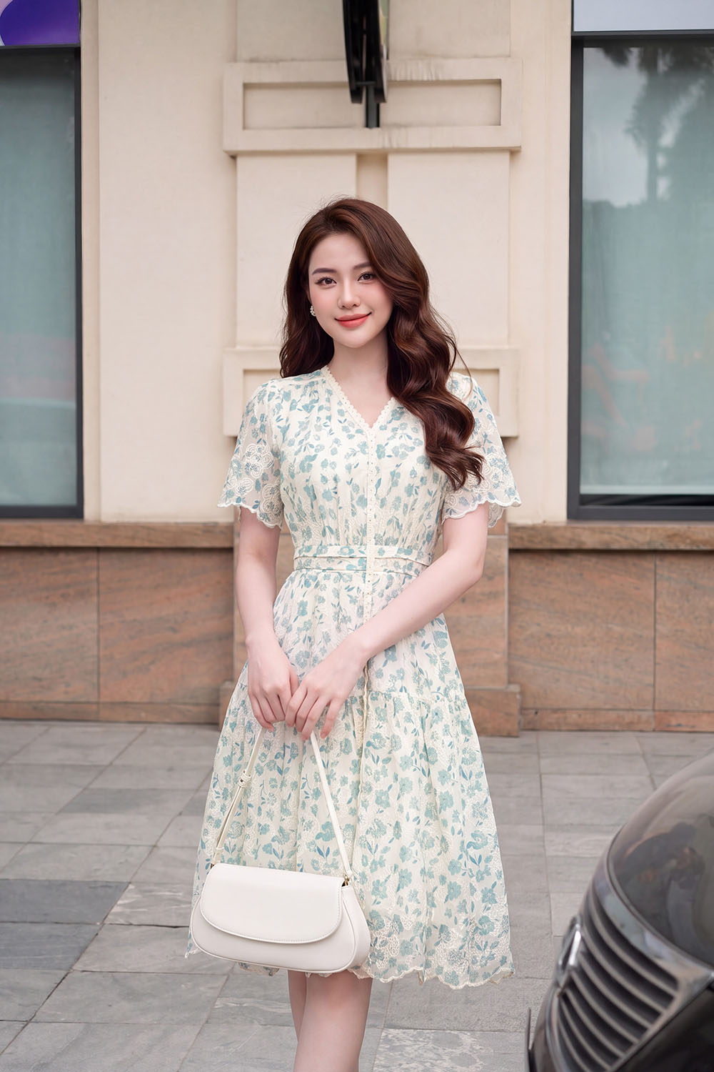 Đầm xô thêu hoa xanh cổ V KK188-27
