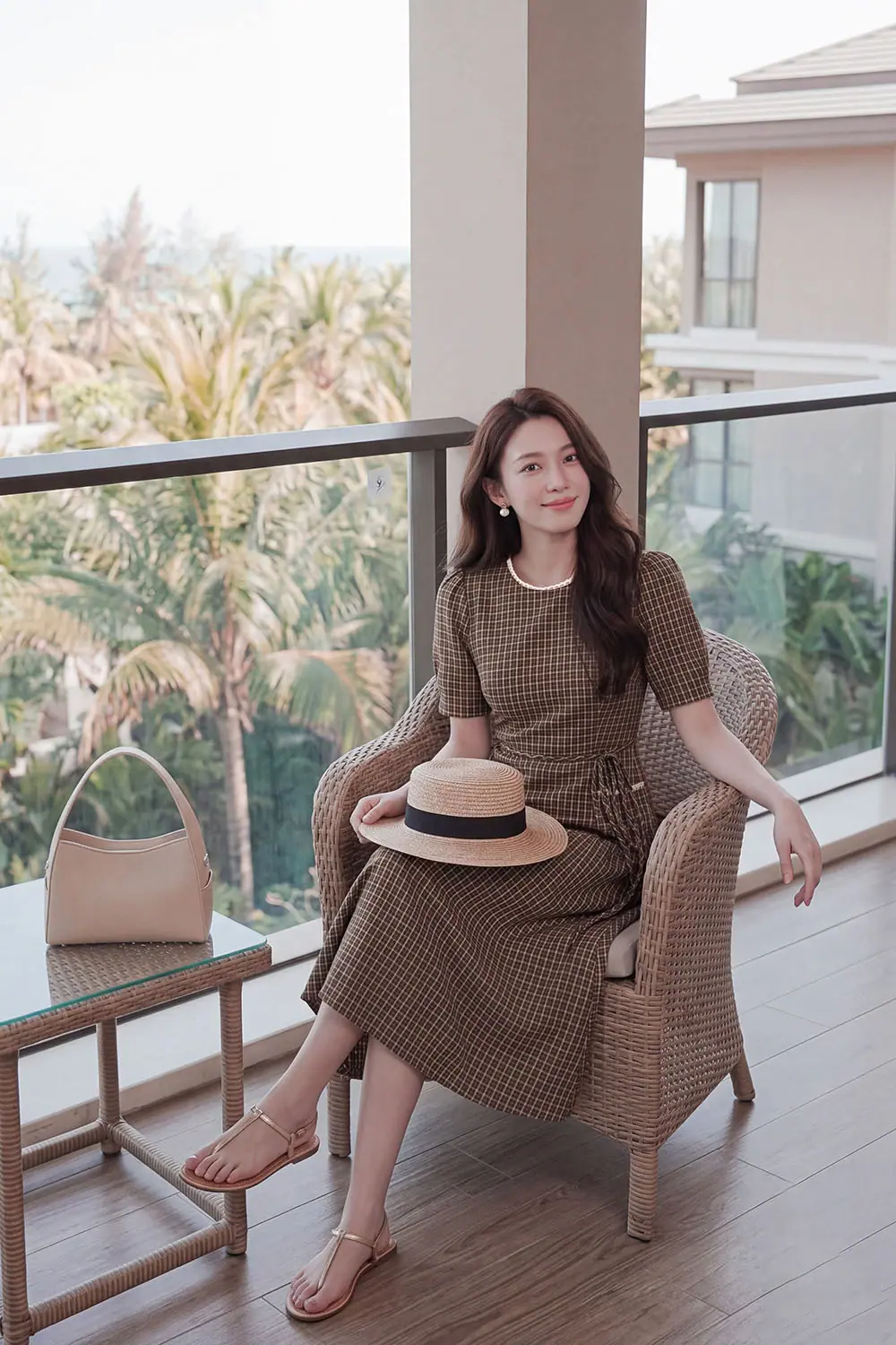 Đầm caro nâu dáng xòe phối dây nơ eo