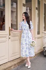 Đầm hoa dáng xòe cổ xẻ V thắt nơ eo