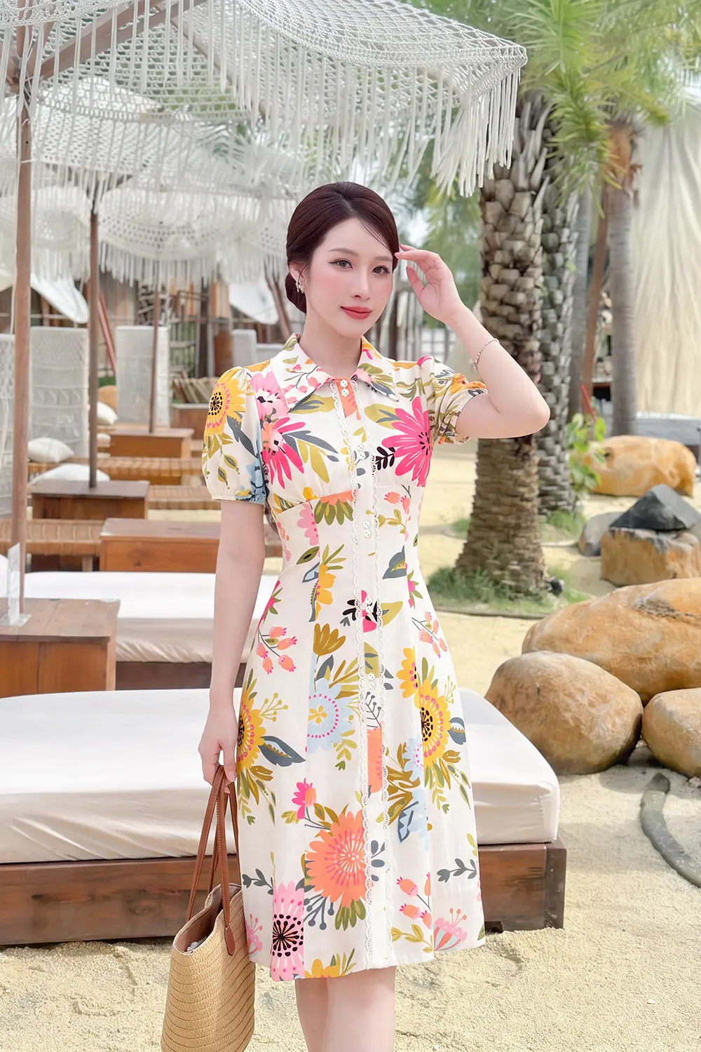 Đầm linen hoa cổ sơ mi phối ren