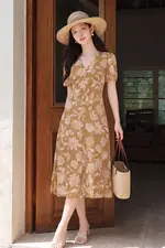 Đầm xòe chữ A họa tiết hoa cổ V phối nút