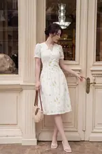 Đầm hoa thiết kế dáng xòe cổ V