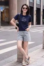 Áo thun cotton nữ form suông in hoa