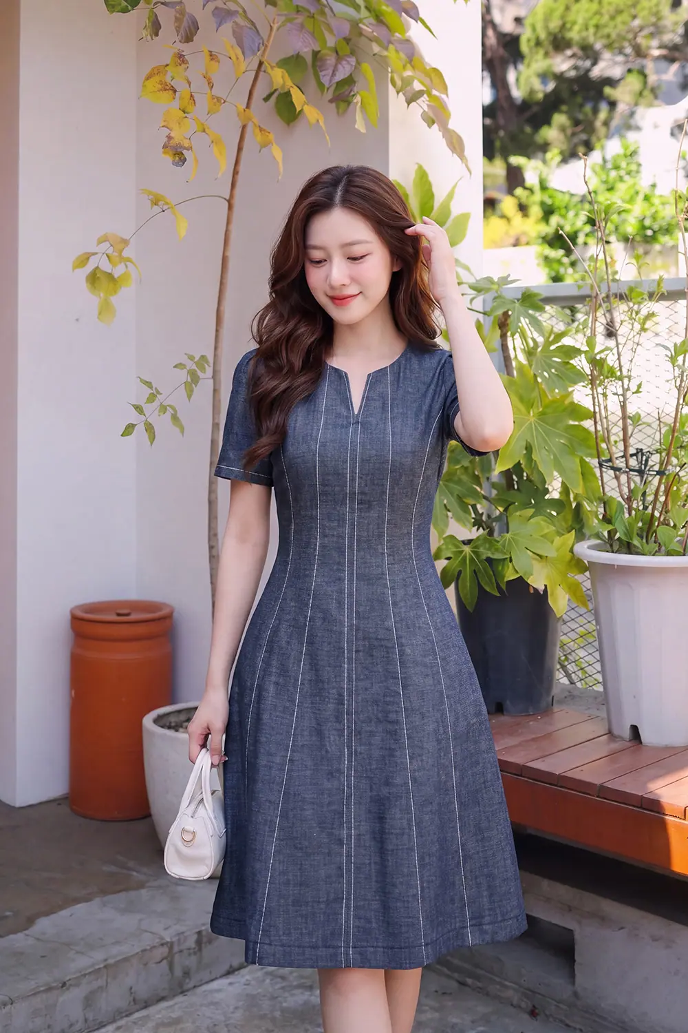 Đầm xòe jean denim phối chỉ trắng