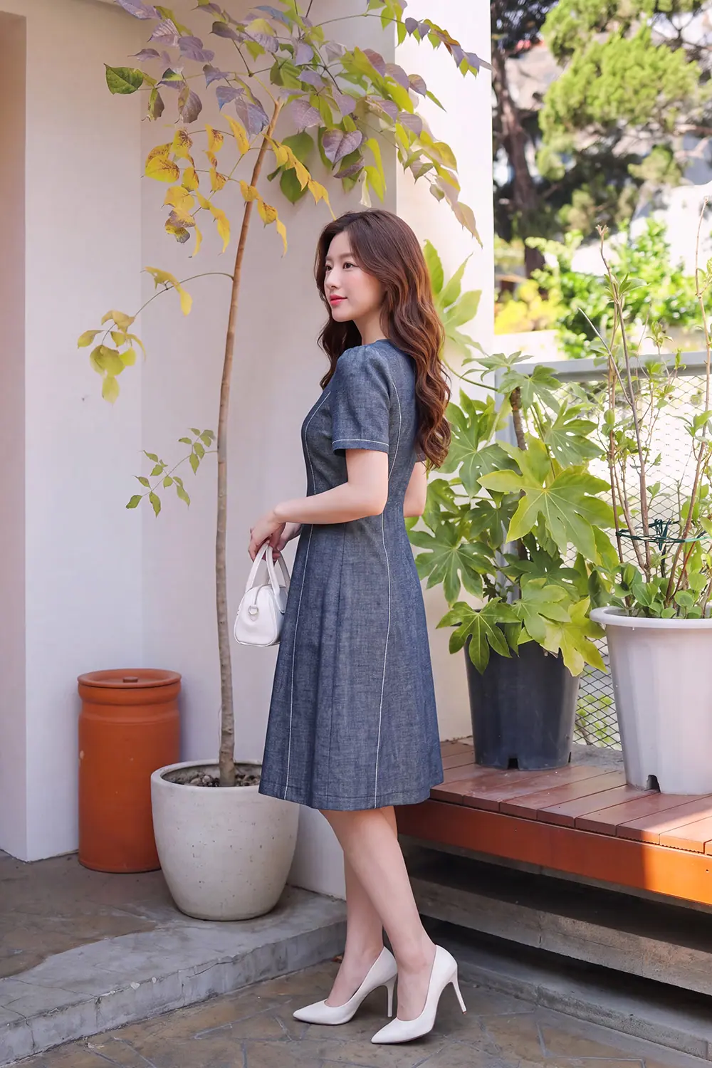 Đầm xòe jean denim phối chỉ trắng