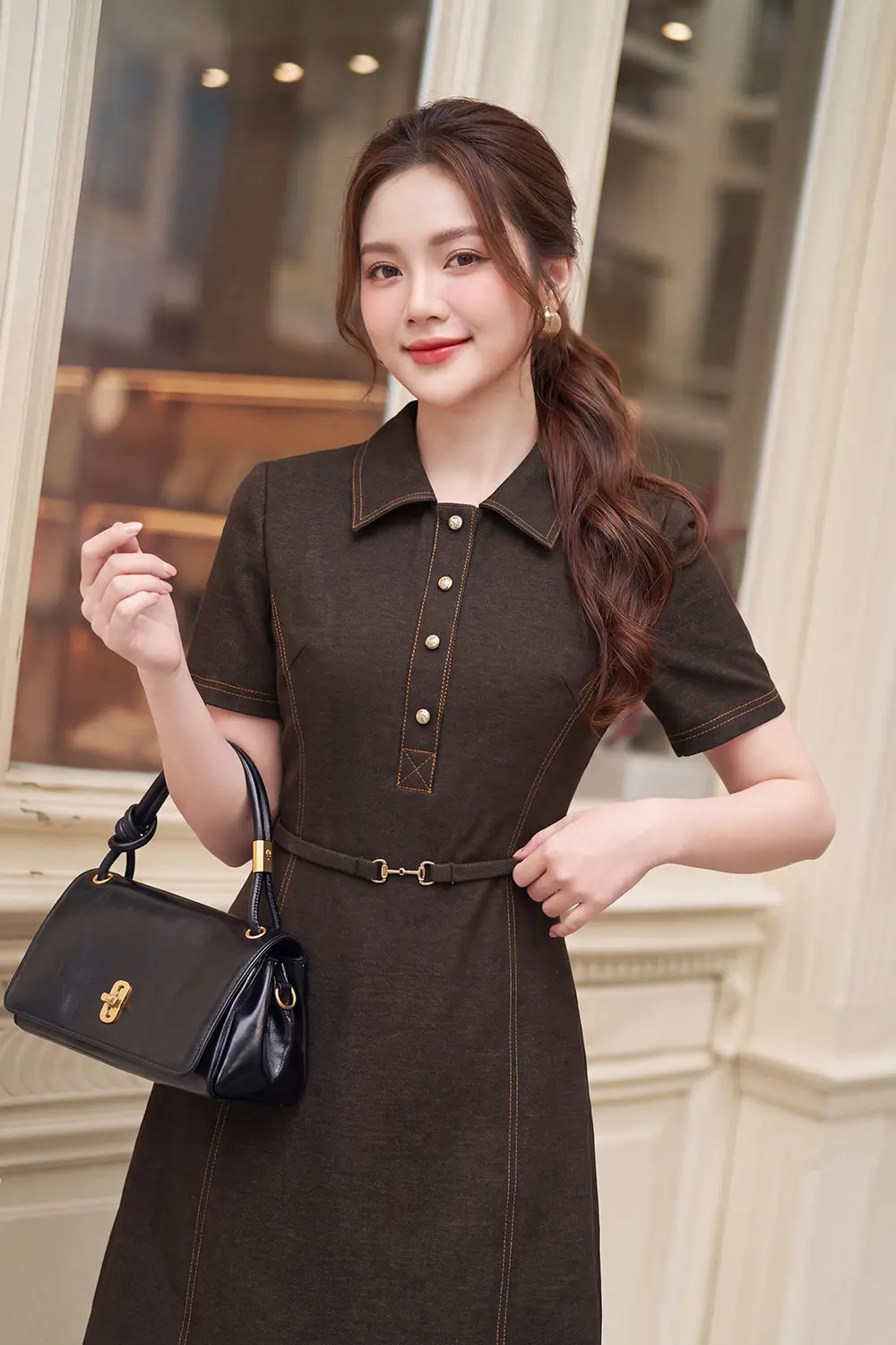 Đầm công sở chữ A màu nâu phối chỉ nổi