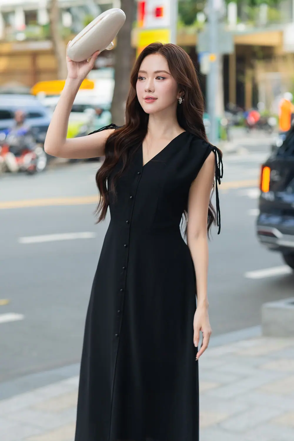 Đầm voan đen dáng xòe phối nơ