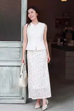 Áo gile nữ màu trắng viền ren
