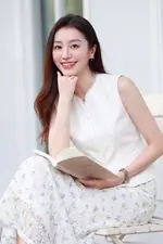 Áo gile nữ màu trắng viền ren
