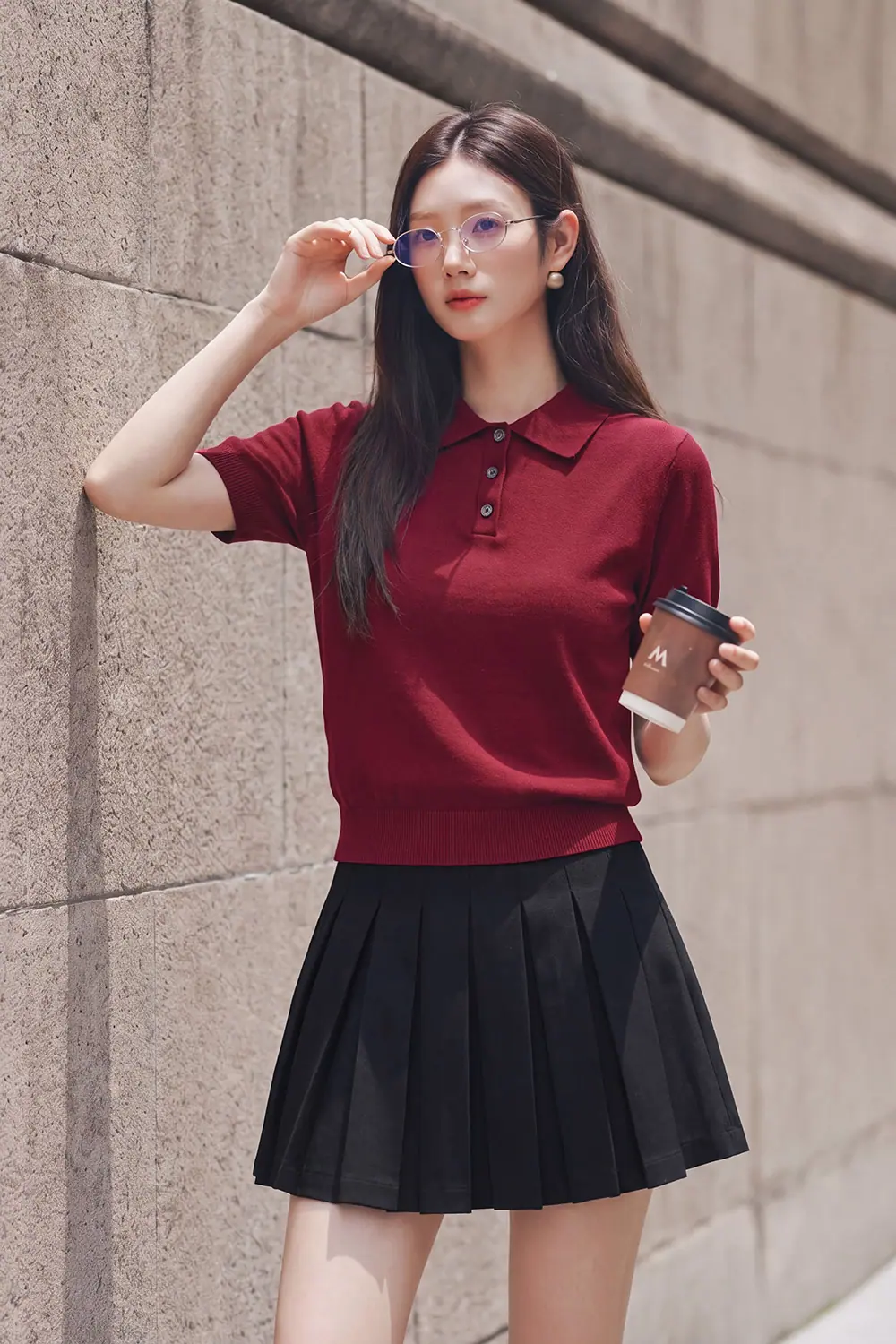 Áo len dệt kim cổ polo màu đỏ