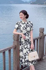 Đầm hoa dáng xòe chữ A viền trắng