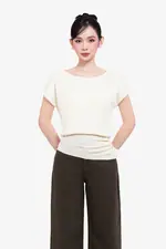 Áo len dệt kim cổ thuyền màu be