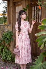 Đầm hoa trắng hồng dáng xòe dài xếp ly