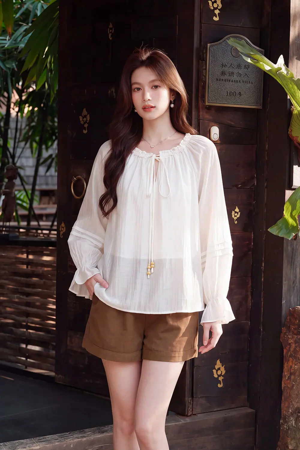 Áo kiểu tơ ngọc trai dáng suông dài tay