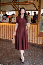 Đầm công sở màu đỏ dáng xòe cổ sơ mi