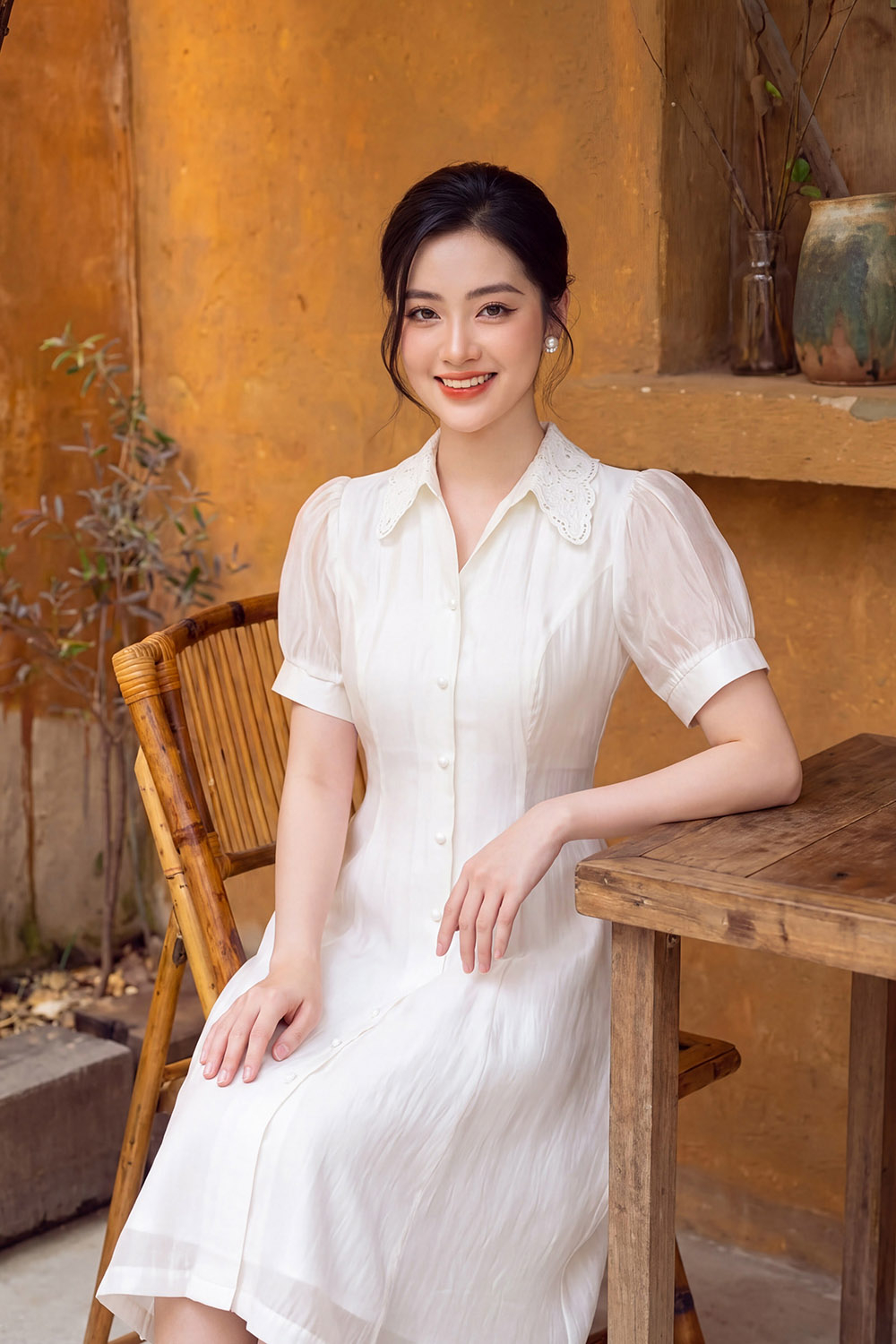 Đầm sơ mi công sở dáng xòe phối ren