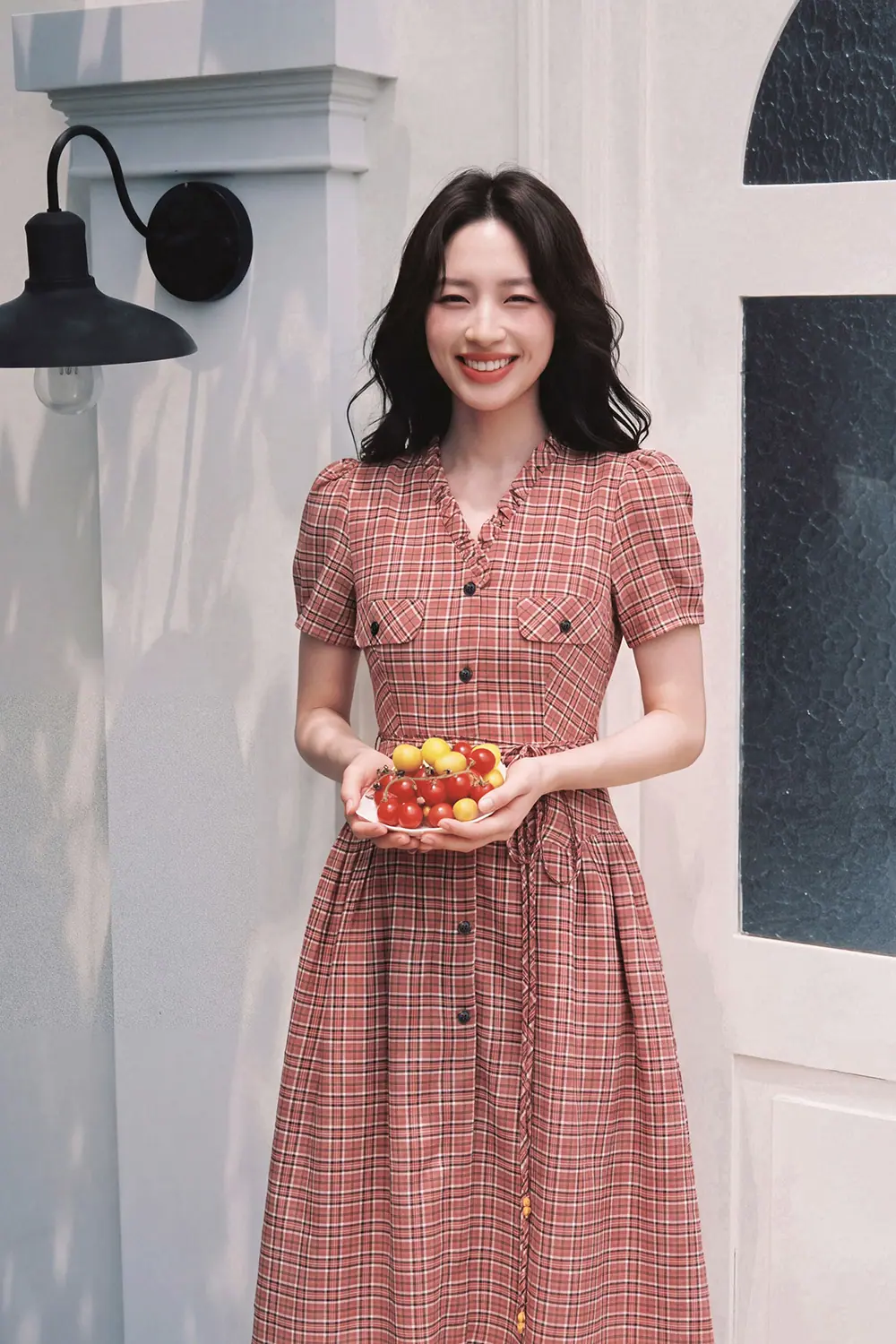 Đầm caro vintage dáng xòe cổ viền bèo
