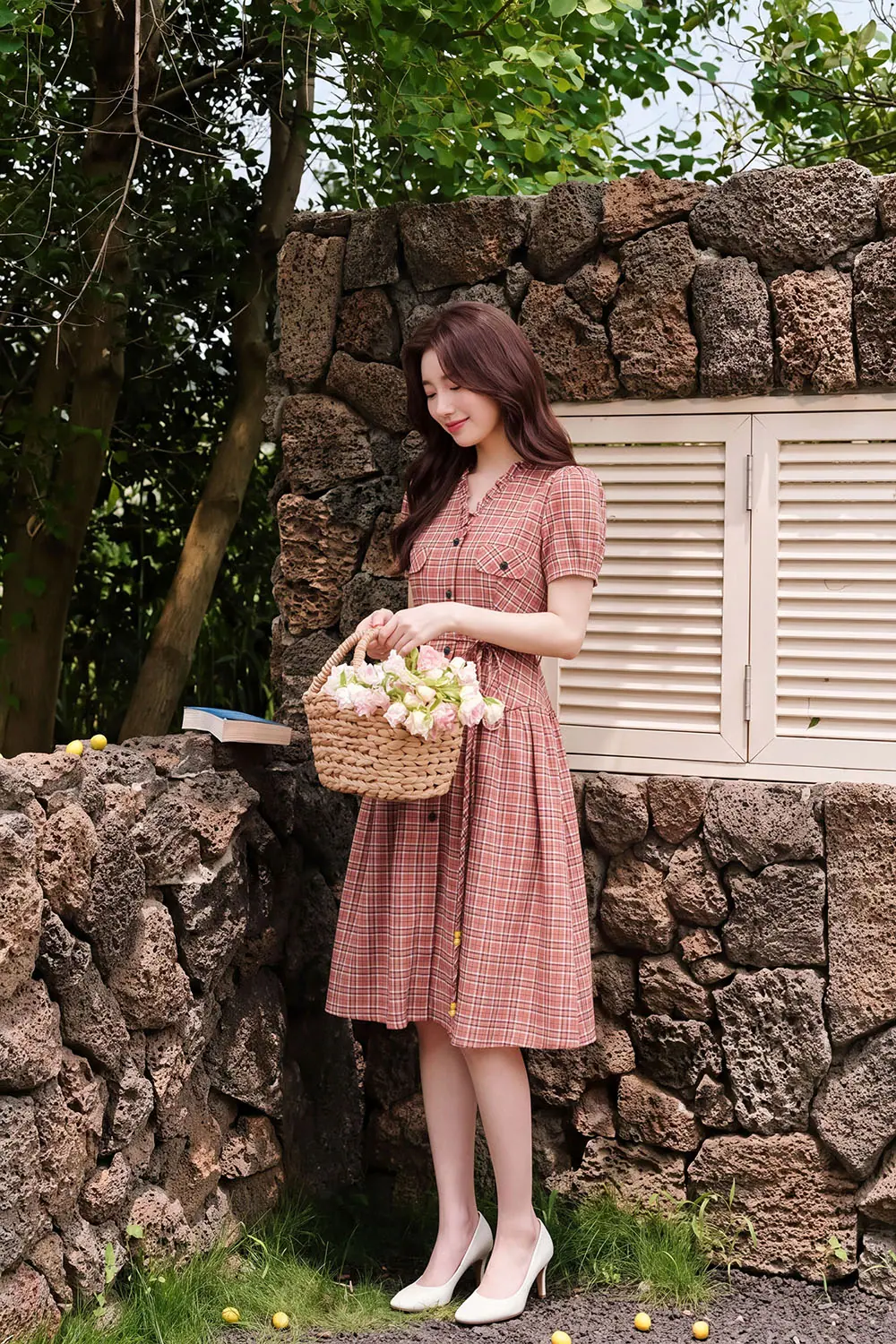 Đầm caro vintage dáng xòe cổ viền bèo