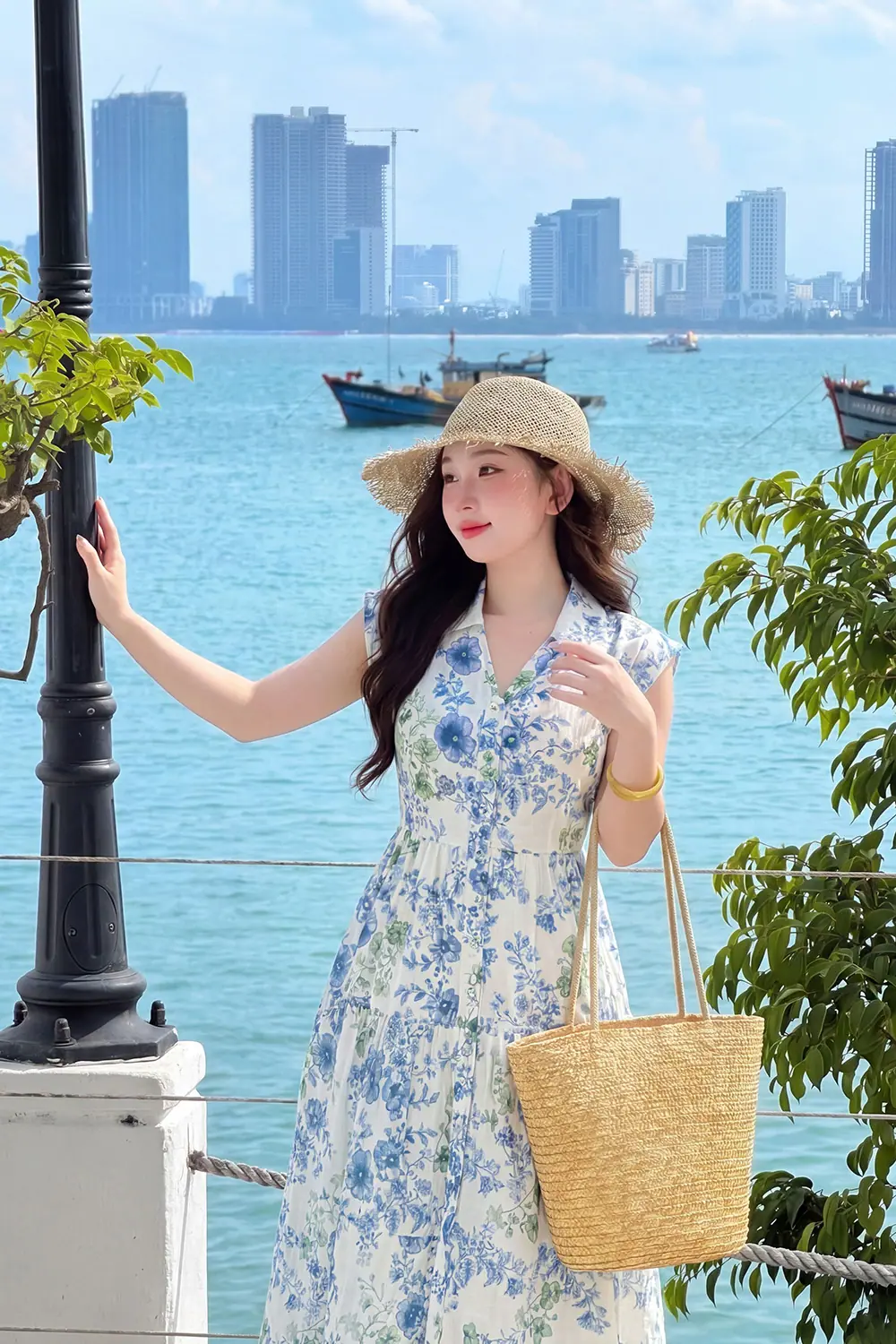 Đầm họa tiết hoa dáng xòe tầng