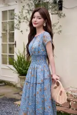 Đầm hoa nhí dáng xòe tầng nhún eo